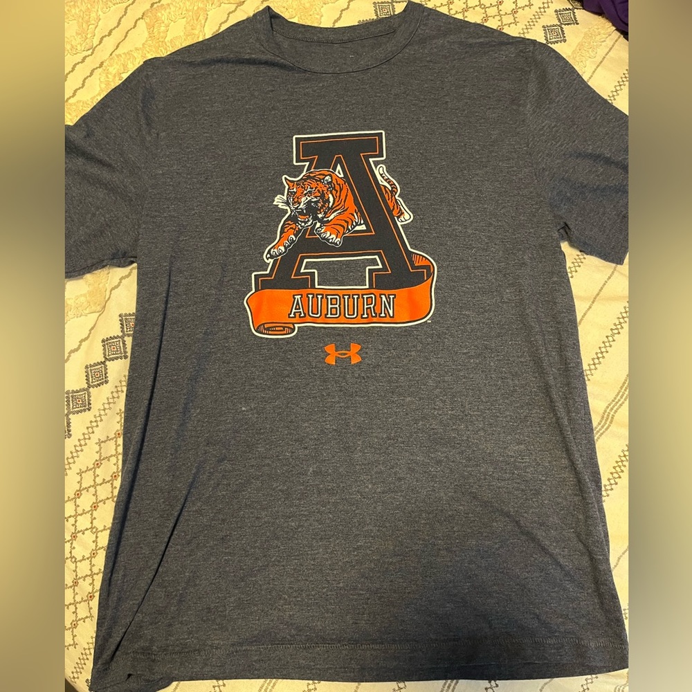 Under armor auburn university t shirt